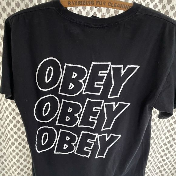 OBEY shirt with graphic on both front and back, black, small - Picture 2 of 4